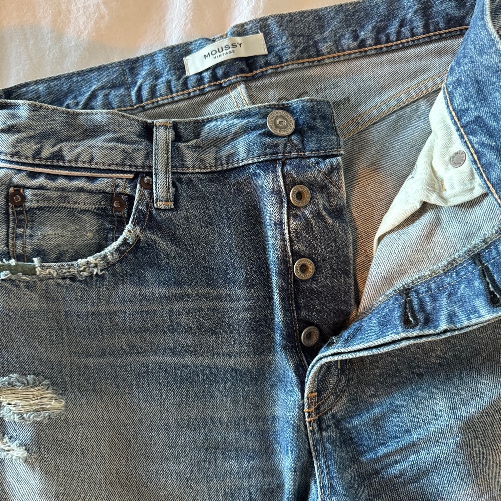 Moussy Straight-Leg Distressed Blue Jeans